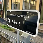 Visit Wonderful Center - 3 Bedroom Apartament