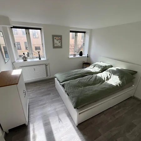Visit Wonderful Center - 3 Bedroom Apartment